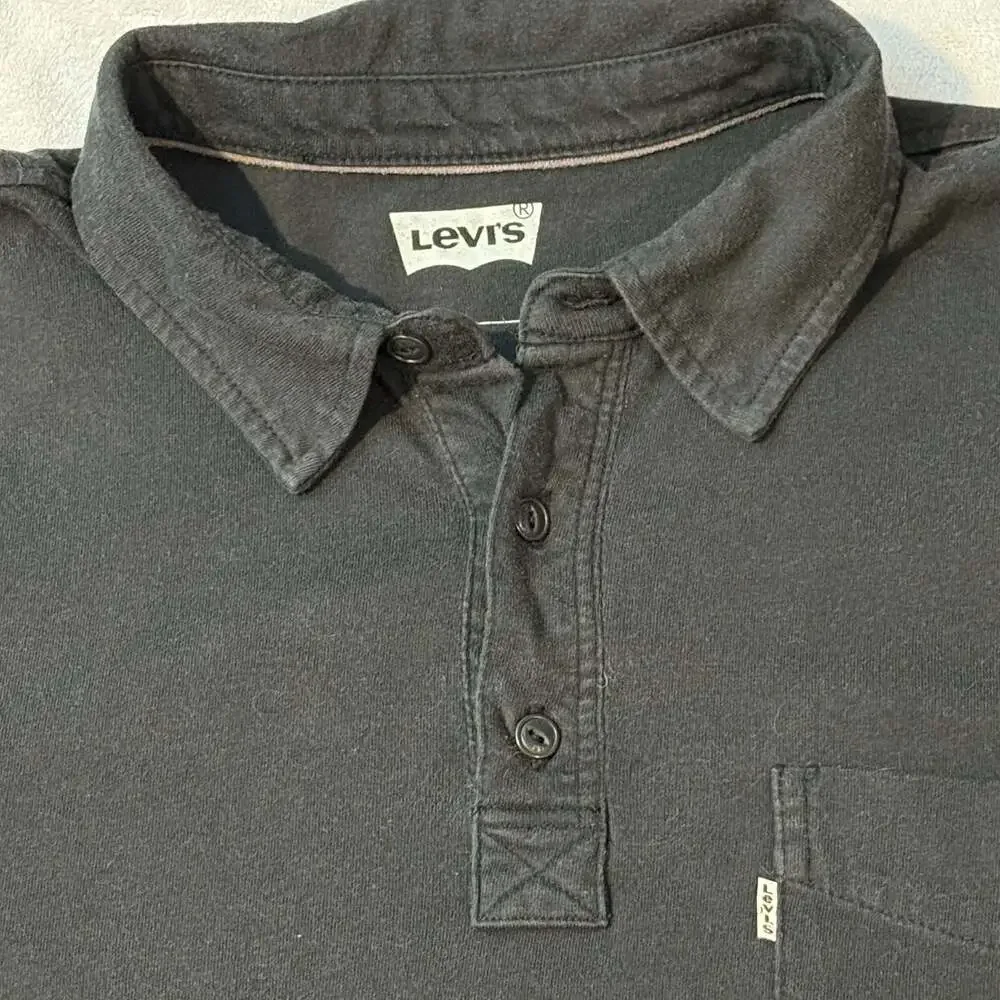 Levi's Men's Black (or dark navy?) Short Sleeve Polo Shirt